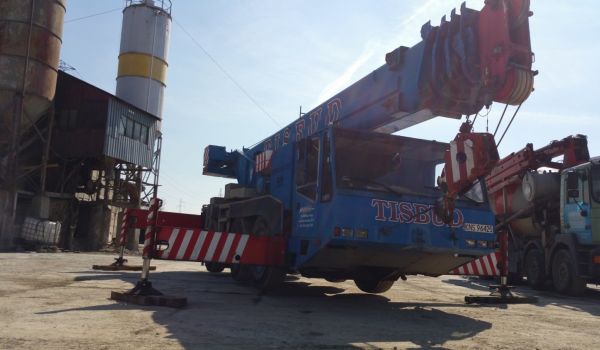 DEMAG AC 155