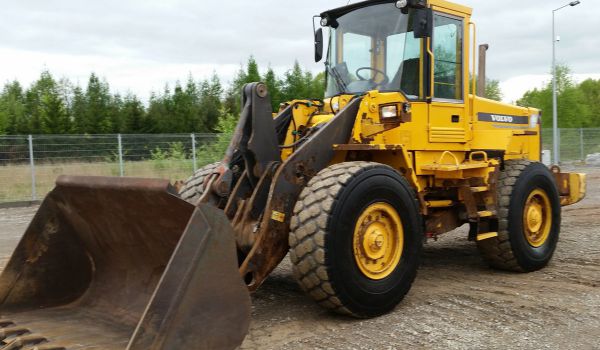 VOLVO L90C
