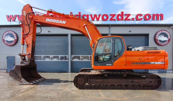 DOOSAN DX300LC