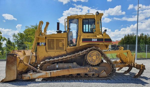 CATERPILLAR D6H XL