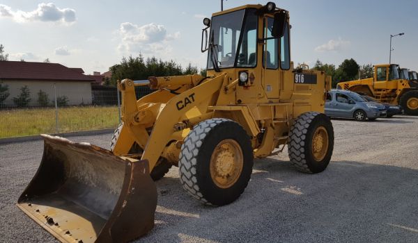 CATERPILLAR 916