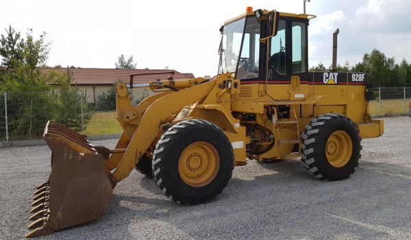 CATERPILLAR 928F