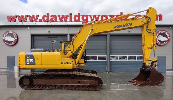 KOMATSU PC240LC-8