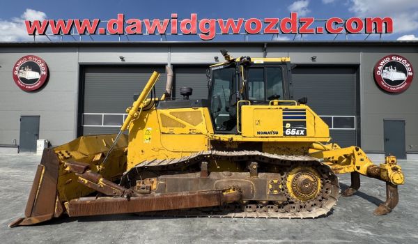 KOMATSU D65EX-17