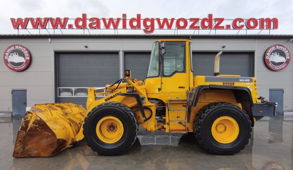 KOMATSU WA320-3H