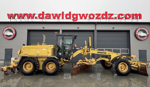 KOMATSU GD650A