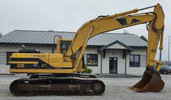 CATERPILLAR 320L