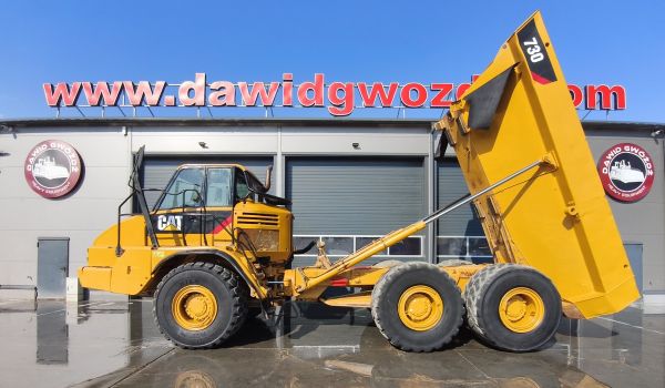 CATERPILLAR 730