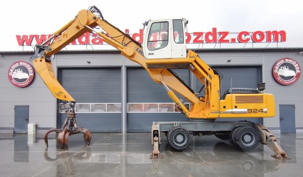 LIEBHERR A924C LITRONIC